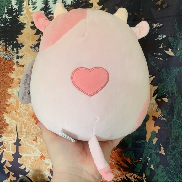 8" OG Reshma the strawberry cow Hot Topic Exclusive Squishmallow BNWT - Picture 3 of 3